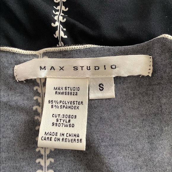 MAX STUDIO Dress - Picture 7 of 8